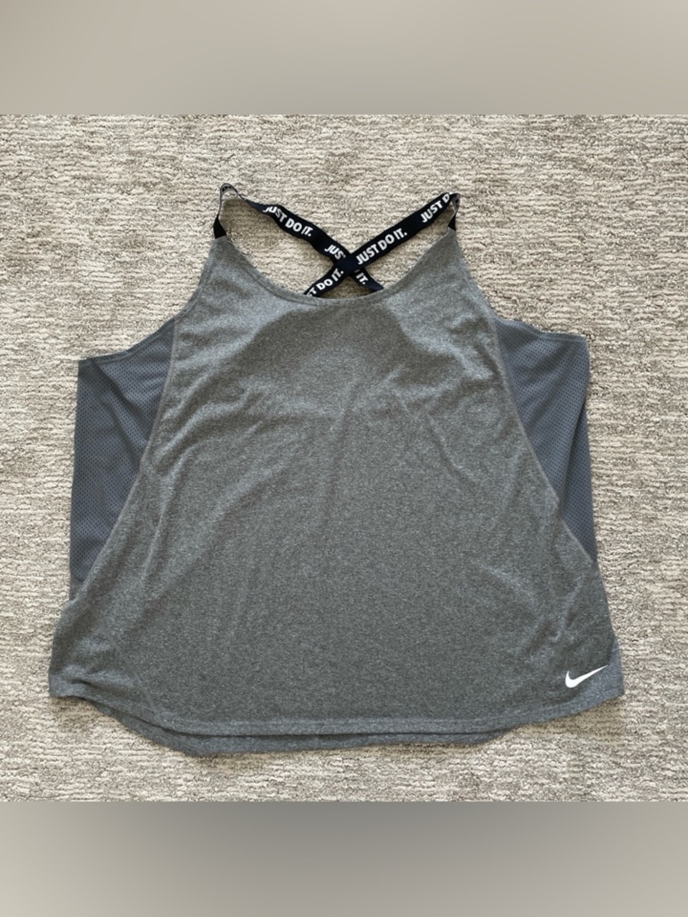 Nike Women Dri Fit Elastika Tank Top Cross Back Mesh Panels Women’s Size 2X